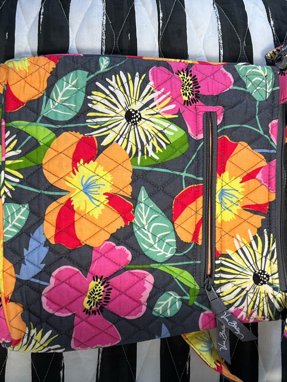 Vera Bradley jazzy bloom Crossbody Bag - Picture 9 of 11